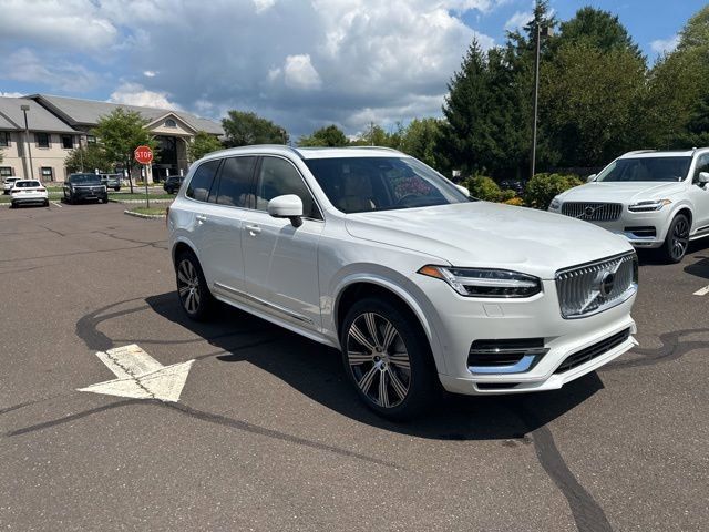 2025 Volvo XC90 Plug-In Hybrid Ultra