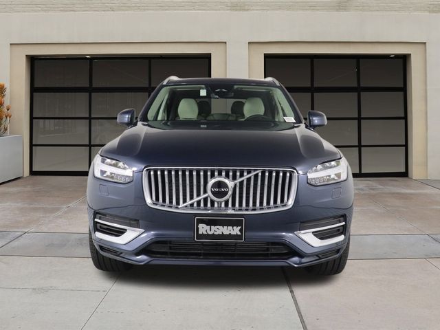 2025 Volvo XC90 Plug-In Hybrid Core