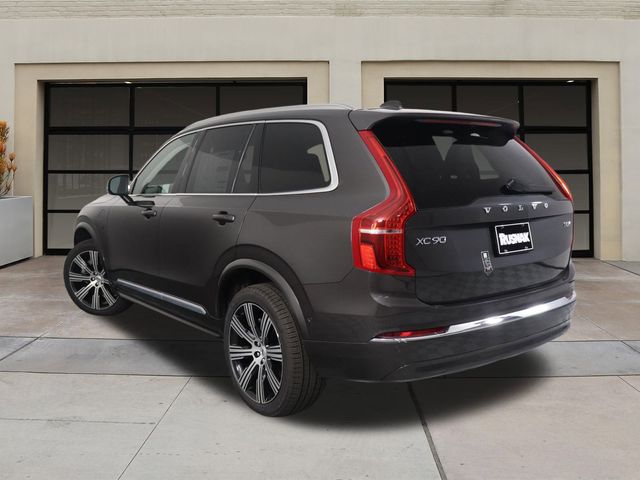 2025 Volvo XC90 Plug-In Hybrid Plus