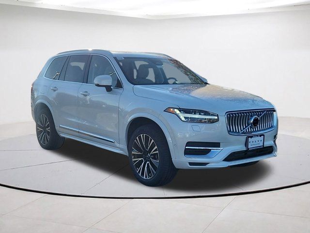 2025 Volvo XC90 Plug-In Hybrid Plus