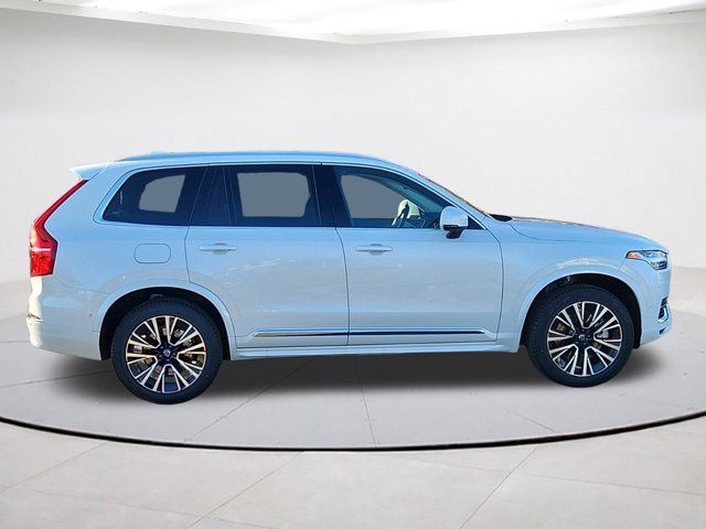 2025 Volvo XC90 Plug-In Hybrid Plus