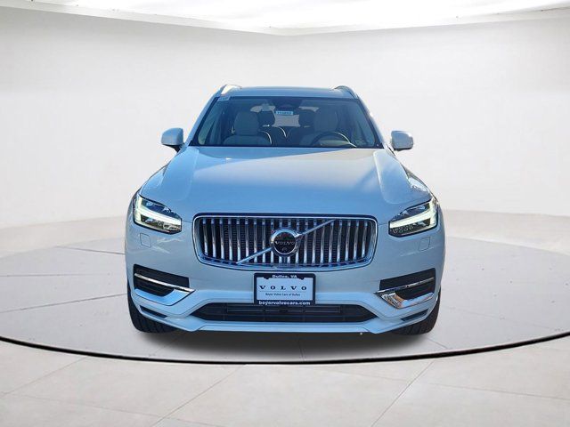 2025 Volvo XC90 Plug-In Hybrid Plus