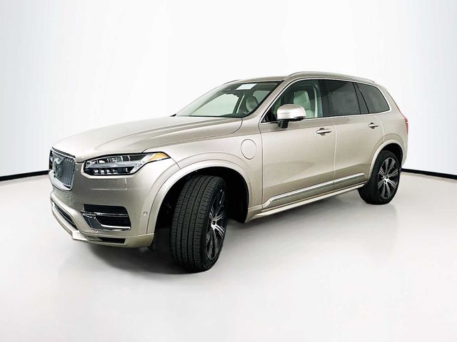 2025 Volvo XC90 Plug-In Hybrid Plus