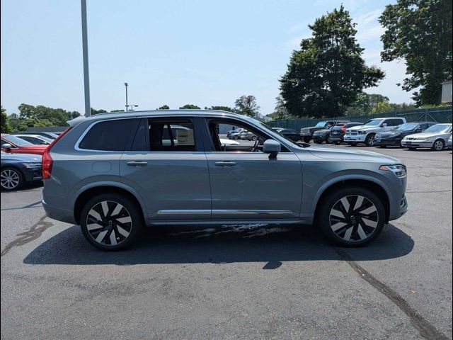 2025 Volvo XC90 Plug-In Hybrid Plus