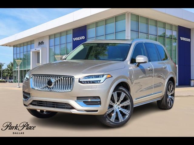 2025 Volvo XC90 Plug-In Hybrid Plus