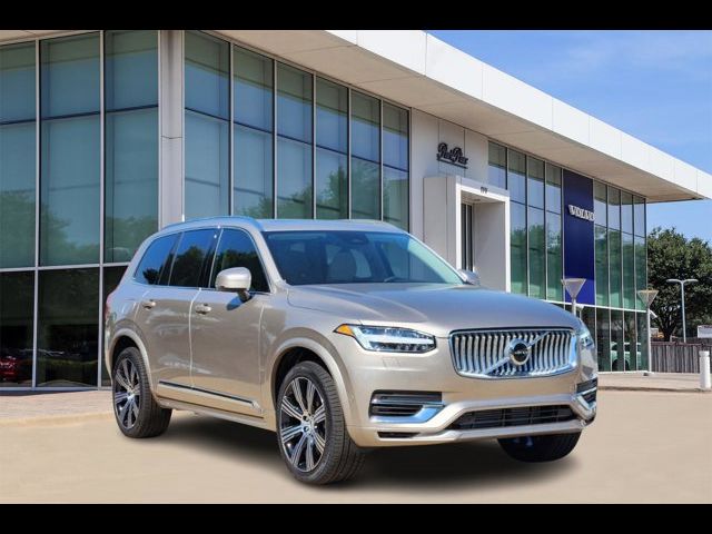 2025 Volvo XC90 Plug-In Hybrid Plus