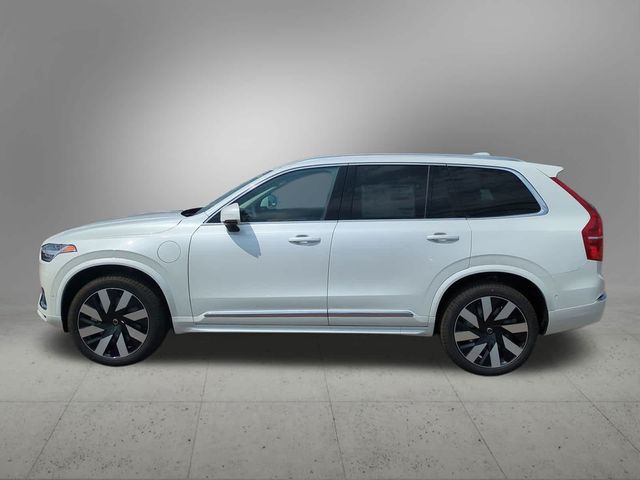 2025 Volvo XC90 Plug-In Hybrid Plus