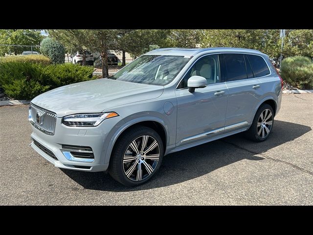 2025 Volvo XC90 Plug-In Hybrid Plus