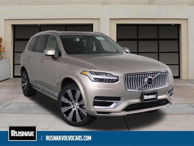 2025 Volvo XC90 Plug-In Hybrid Plus