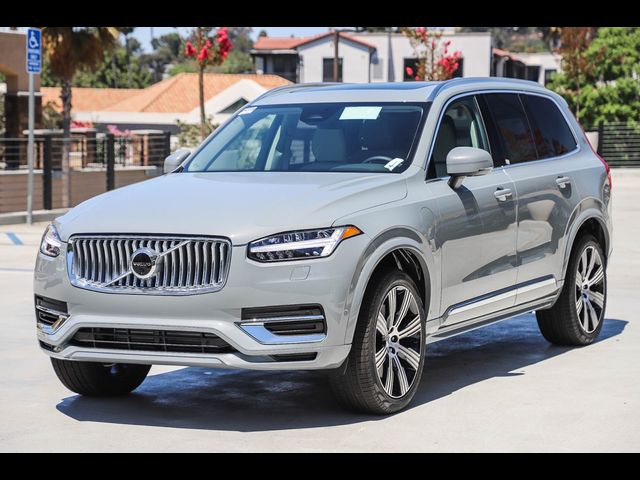 2025 Volvo XC90 Plug-In Hybrid Plus