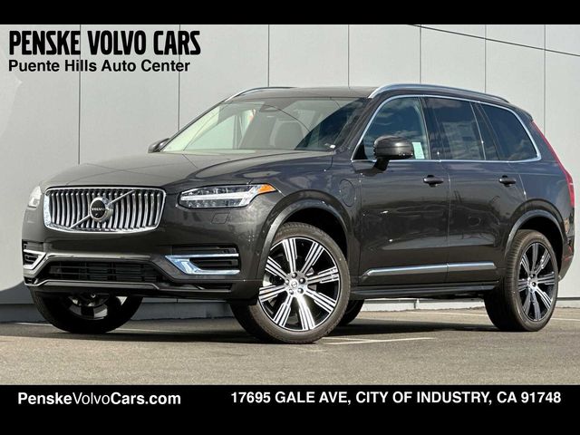 2025 Volvo XC90 Plug-In Hybrid Plus