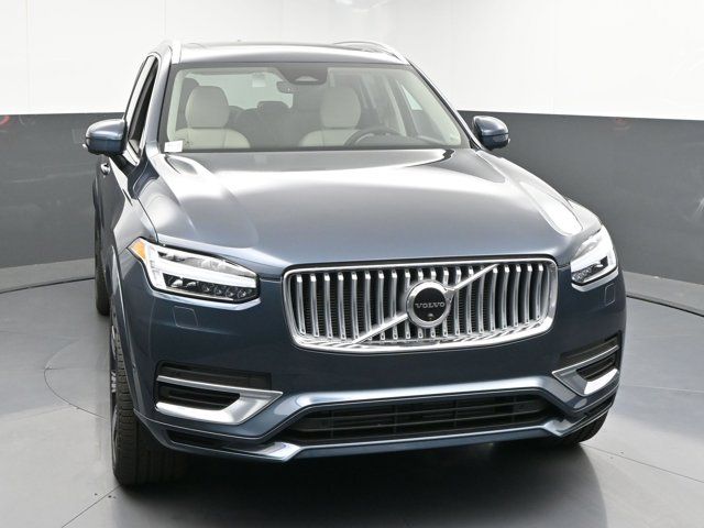 2025 Volvo XC90 Plug-In Hybrid Plus