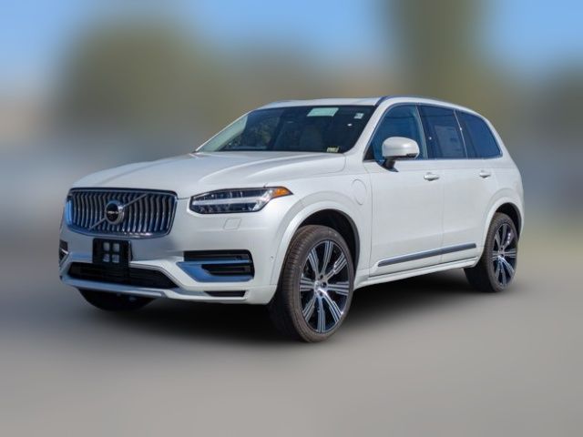 2025 Volvo XC90 Plug-In Hybrid Plus