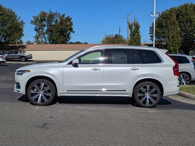 2025 Volvo XC90 Plug-In Hybrid Plus