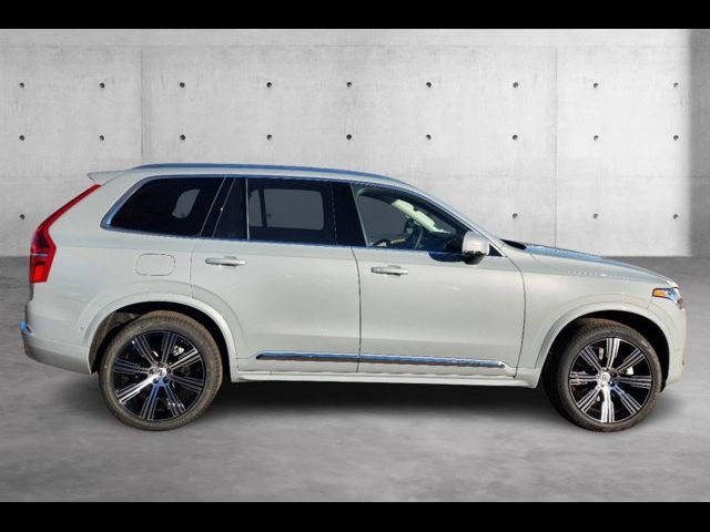 2025 Volvo XC90 Plug-In Hybrid Plus