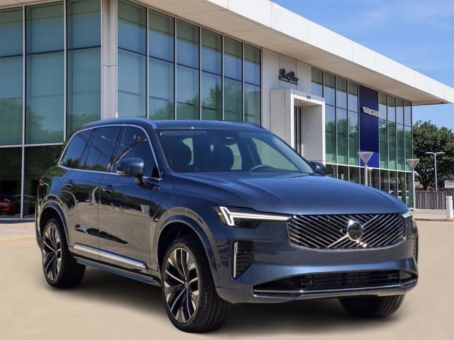 2025 Volvo XC90 Plug-In Hybrid Plus