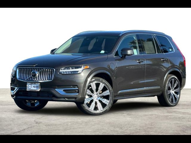 2025 Volvo XC90 Plug-In Hybrid Plus