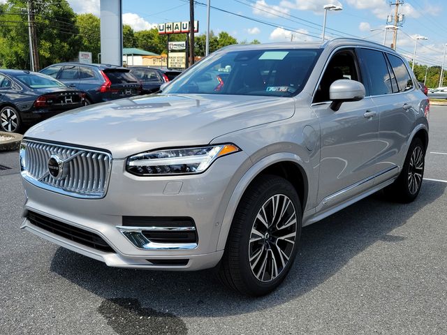 2025 Volvo XC90 Plug-In Hybrid Plus