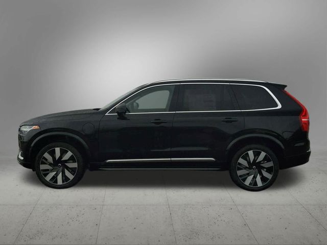 2025 Volvo XC90 Plug-In Hybrid Plus