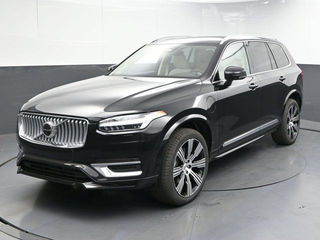 2025 Volvo XC90 Plug-In Hybrid Plus