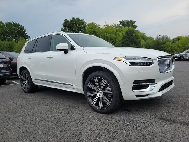 2025 Volvo XC90 Plug-In Hybrid Plus