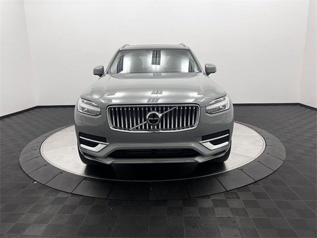 2025 Volvo XC90 Plug-In Hybrid Plus