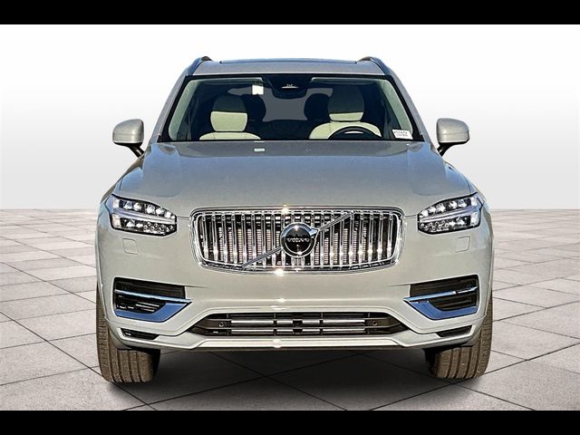 2025 Volvo XC90 Plug-In Hybrid Plus