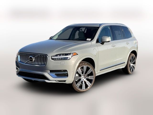 2025 Volvo XC90 Plug-In Hybrid Plus