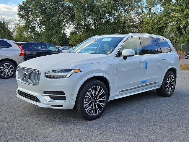 2025 Volvo XC90 Plug-In Hybrid Plus