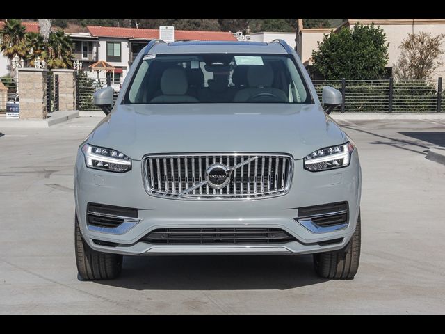 2025 Volvo XC90 Plug-In Hybrid Plus