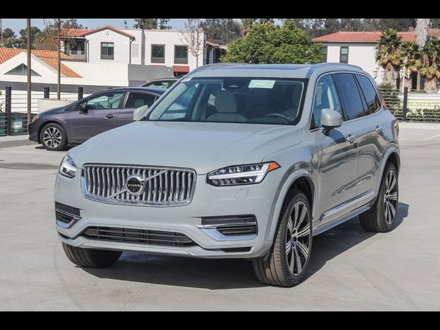 2025 Volvo XC90 Plug-In Hybrid Plus