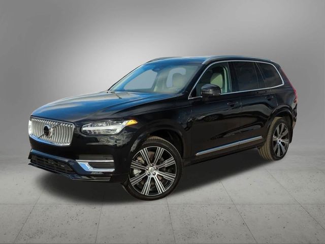 2025 Volvo XC90 Plug-In Hybrid Plus