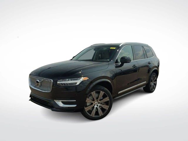 2025 Volvo XC90 Plug-In Hybrid Plus