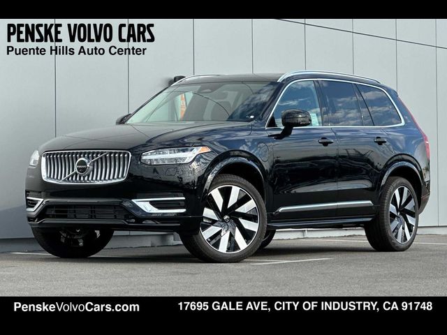 2025 Volvo XC90 Plug-In Hybrid Plus