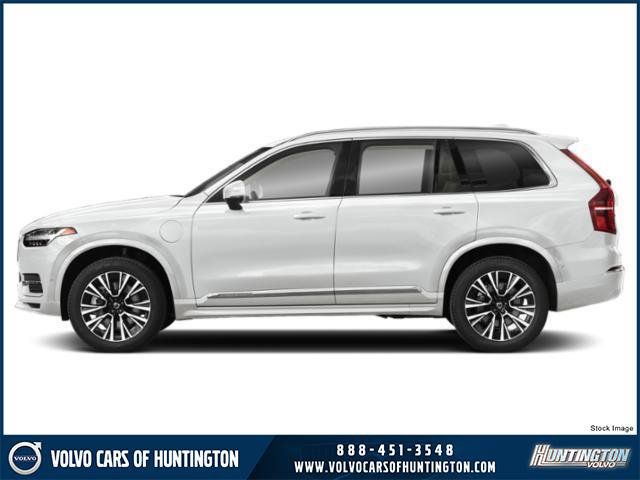 2025 Volvo XC90 Plug-In Hybrid Plus