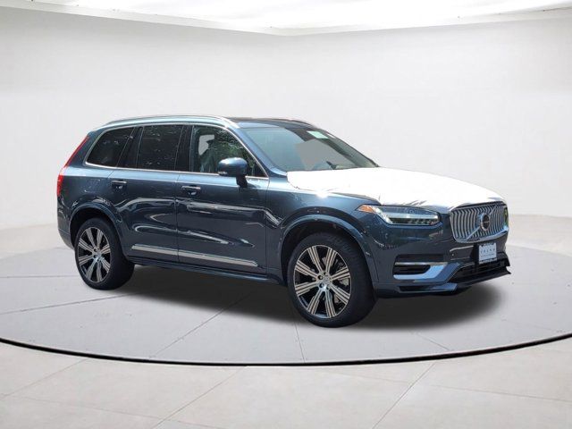 2025 Volvo XC90 Plug-In Hybrid Plus