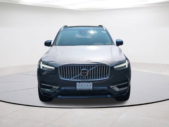 2025 Volvo XC90 Plug-In Hybrid Plus