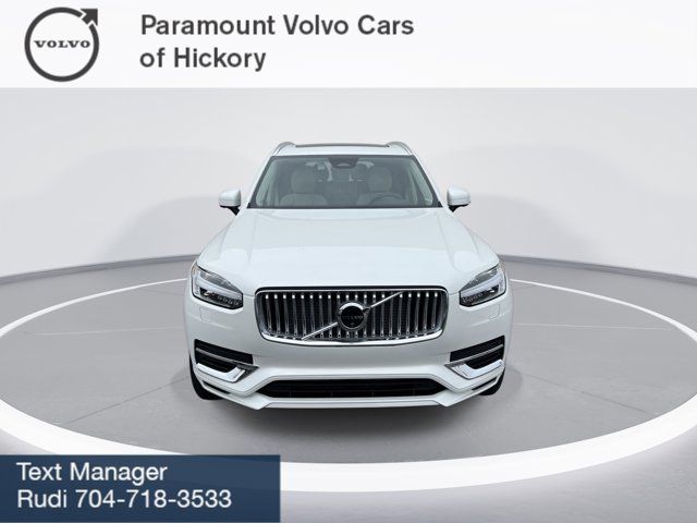 2025 Volvo XC90 Plug-In Hybrid Plus