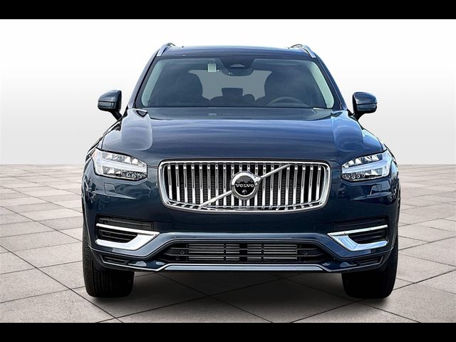 2025 Volvo XC90 Plug-In Hybrid Plus