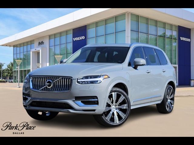 2025 Volvo XC90 Plug-In Hybrid Plus