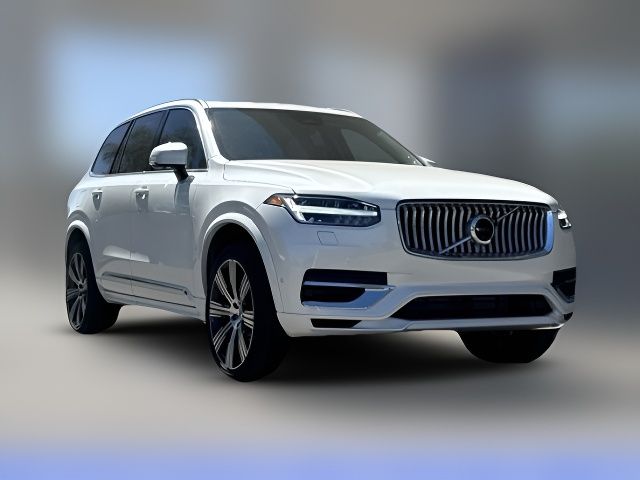 2025 Volvo XC90 Plug-In Hybrid Plus