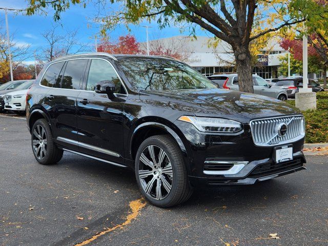 2025 Volvo XC90 Plug-In Hybrid Plus