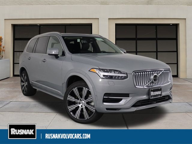 2025 Volvo XC90 Plug-In Hybrid Plus