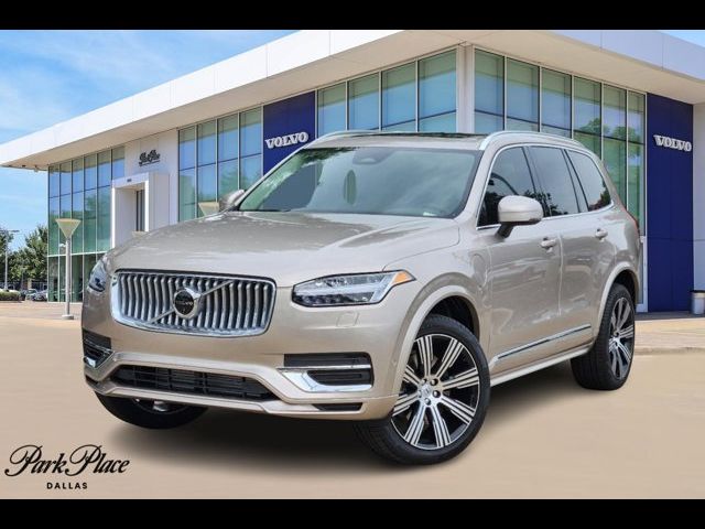 2025 Volvo XC90 Plug-In Hybrid Plus