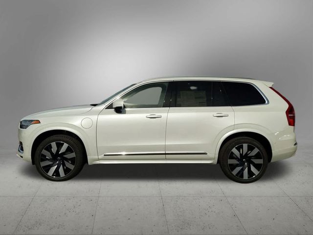 2025 Volvo XC90 Plug-In Hybrid Plus