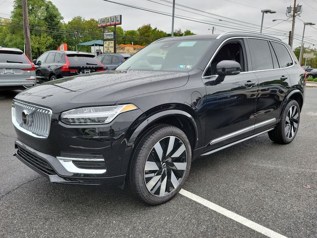 2025 Volvo XC90 Plug-In Hybrid Plus