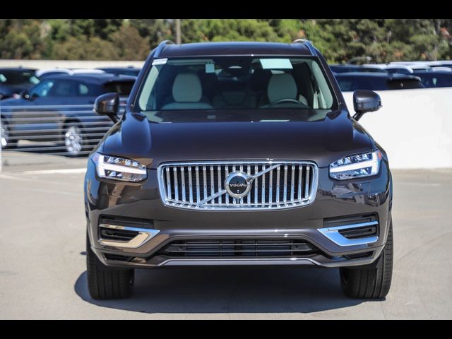 2025 Volvo XC90 Plug-In Hybrid Plus