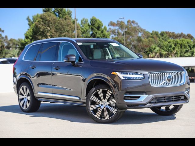 2025 Volvo XC90 Plug-In Hybrid Plus