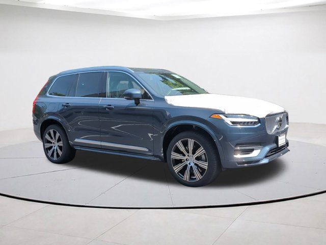 2025 Volvo XC90 Plug-In Hybrid Plus