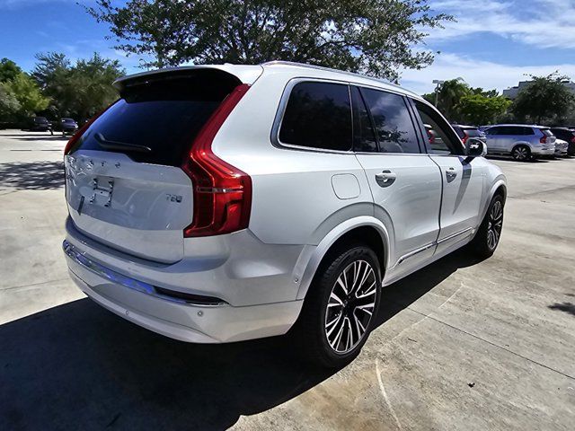 2025 Volvo XC90 Plug-In Hybrid Plus